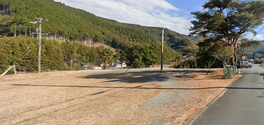 網掛山　登山者駐車場